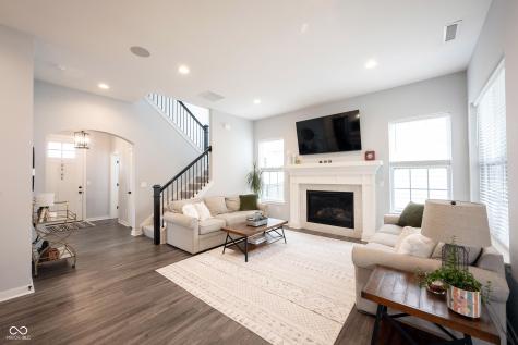 1534 Cloverdon Drive Westfield IN 46074