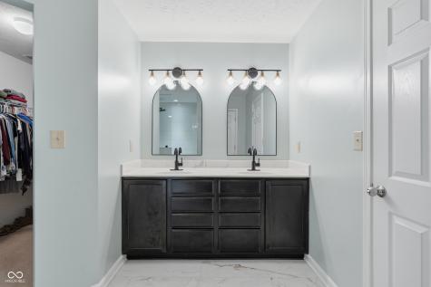 605 Wendover Avenue Westfield IN 46074