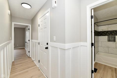 8547 Rock Hollow Circle Indianapolis IN 46256