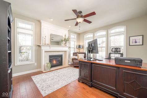 8879 Spring Violet Place Zionsville IN 46077