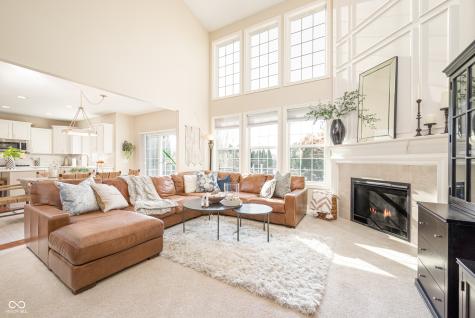 8879 Spring Violet Place Zionsville IN 46077