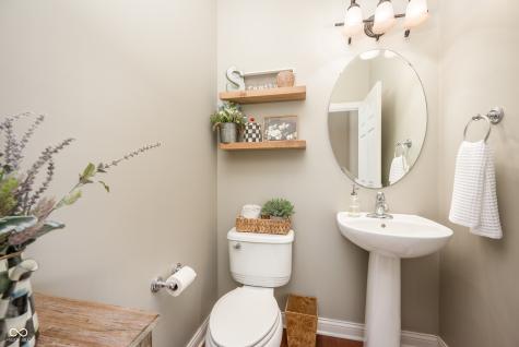 8879 Spring Violet Place Zionsville IN 46077