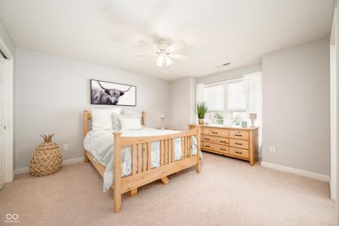 8879 Spring Violet Place Zionsville IN 46077