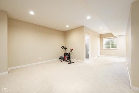8879 Spring Violet Place Zionsville IN 46077