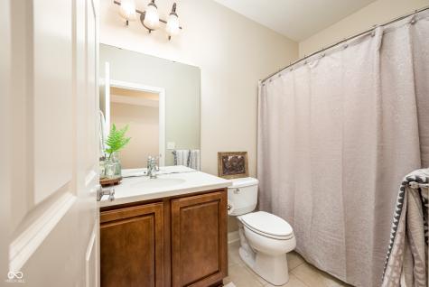 8879 Spring Violet Place Zionsville IN 46077
