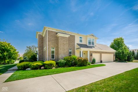 8879 Spring Violet Place Zionsville IN 46077