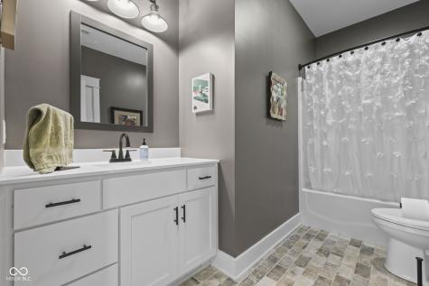 542 E Lucy Lane Ellettsville IN 47429