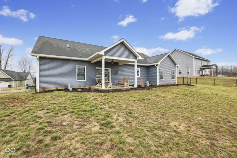 542 E Lucy Lane Ellettsville IN 47429