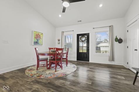 542 E Lucy Lane Ellettsville IN 47429