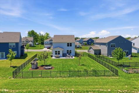 6914 Wolf Creek Court Whitestown IN 46075