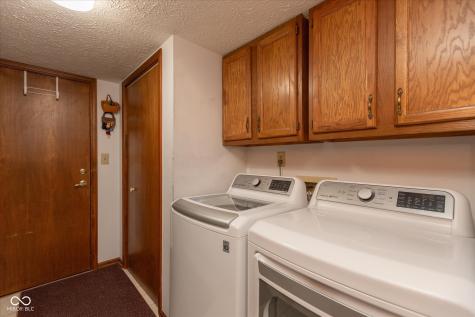 1967 Rudgate Drive Avon IN 46123