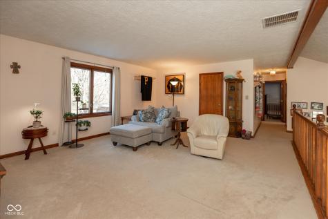 1967 Rudgate Drive Avon IN 46123
