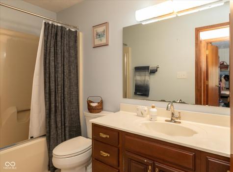 1967 Rudgate Drive Avon IN 46123