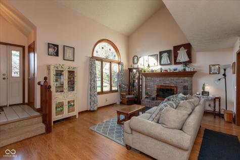 1967 Rudgate Drive Avon IN 46123