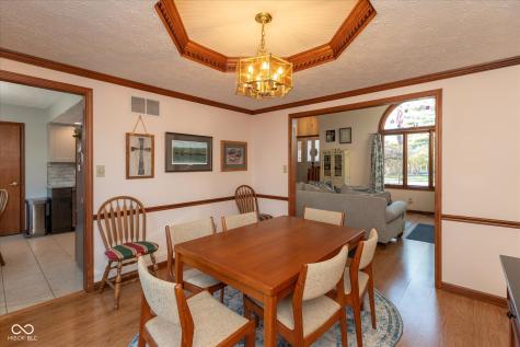 1967 Rudgate Drive Avon IN 46123