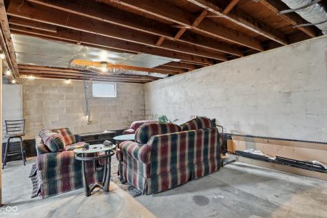 6845 Walton Street Indianapolis IN 46241