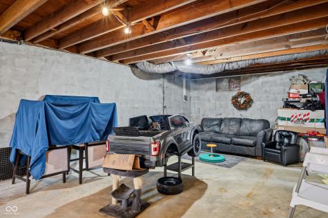 6845 Walton Street Indianapolis IN 46241