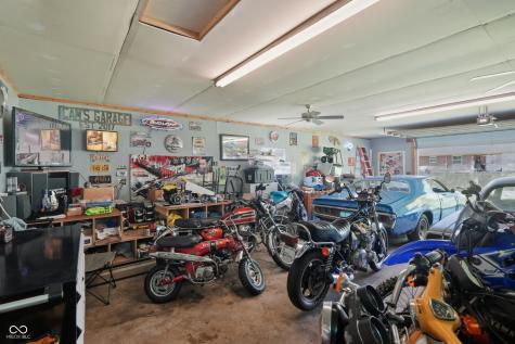 6845 Walton Street Indianapolis IN 46241