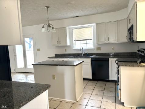 11052 Oakspring Drive Indianapolis IN 46239