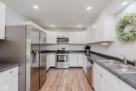7816 Danube Street Indianapolis IN 46239