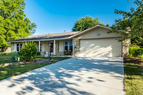 505 Pheasant Run Zionsville IN 46077