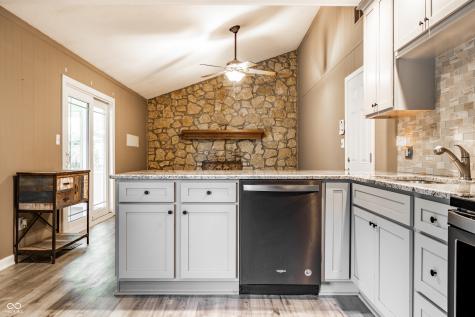 505 Pheasant Run Zionsville IN 46077