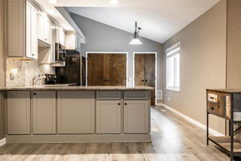 505 Pheasant Run Zionsville IN 46077