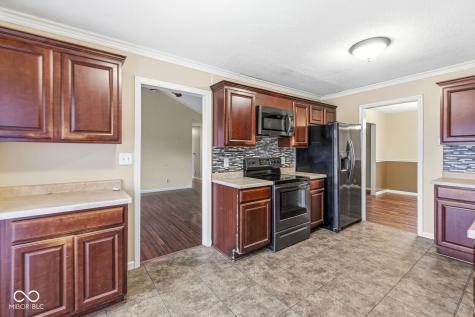 7102 W Meadows Lane Greenfield IN 46140