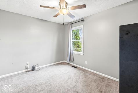 7102 W Meadows Lane Greenfield IN 46140