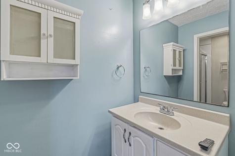 7102 W Meadows Lane Greenfield IN 46140