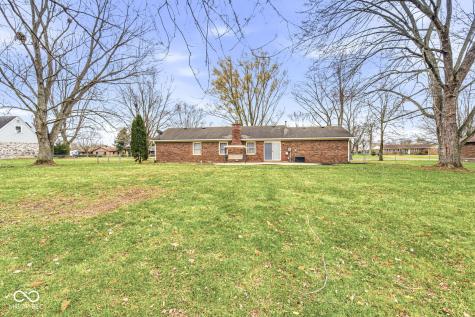 7102 W Meadows Lane Greenfield IN 46140
