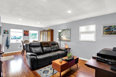 4241 Weaver Avenue Indianapolis IN 46227