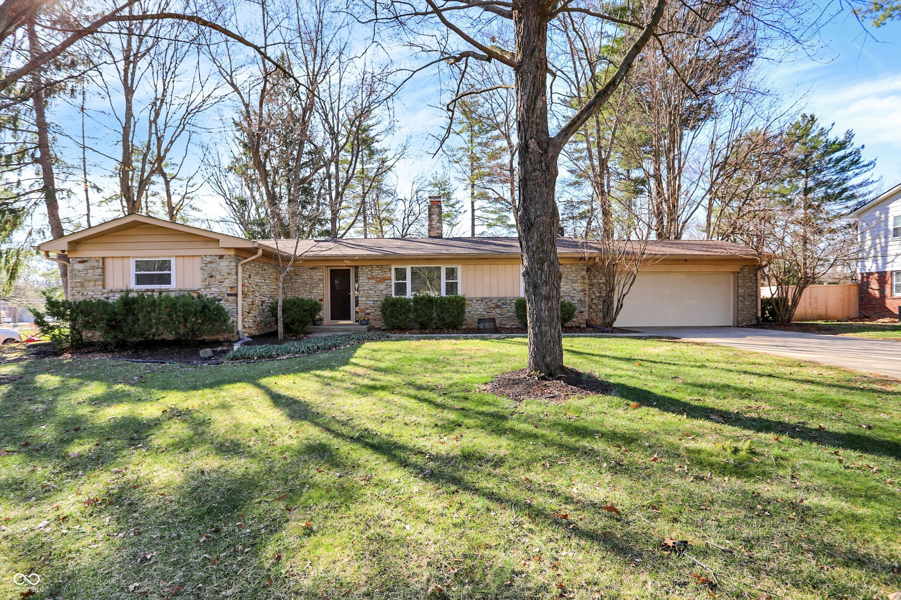 1515 Pittwood Drive Indianapolis IN 46240