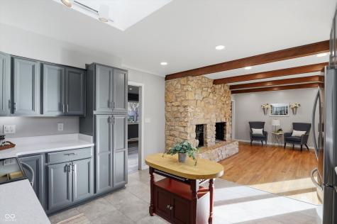 1515 Pittwood Drive Indianapolis IN 46240