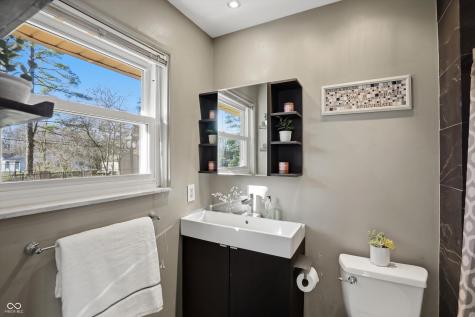 1515 Pittwood Drive Indianapolis IN 46240