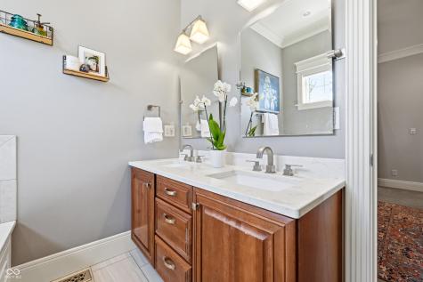 9405 W Blacksmith Drive Muncie IN 47304