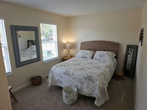 882 Woodgate Lane Greenwood IN 46143
