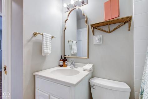 315 W 43rd Street Indianapolis IN 46208