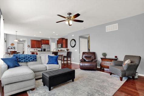 7341 Snowbird Way Indianapolis IN 46259