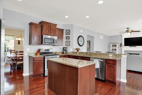 7341 Snowbird Way Indianapolis IN 46259