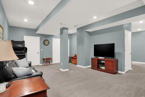 7341 Snowbird Way Indianapolis IN 46259