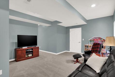 7341 Snowbird Way Indianapolis IN 46259