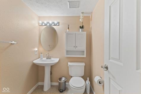 3769 Limelight Lane Whitestown IN 46075