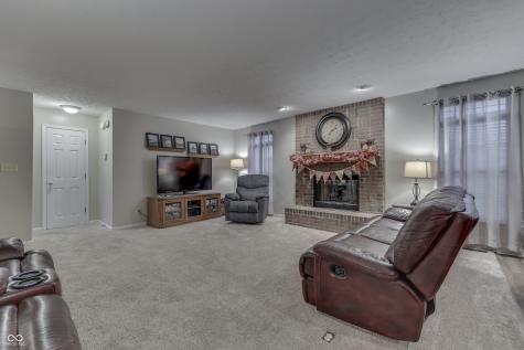 3338 Shady Maple Way Indianapolis IN 46227