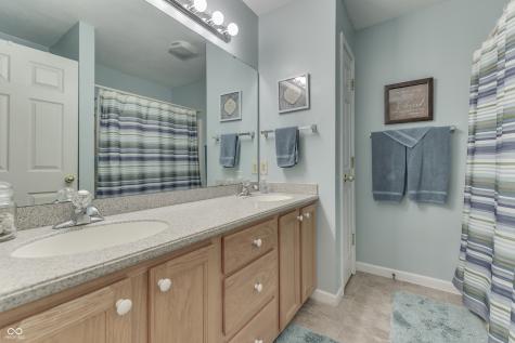 3338 Shady Maple Way Indianapolis IN 46227