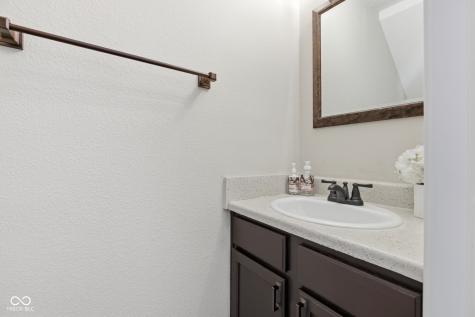 7435 Bluebird Court Indianapolis IN 46254