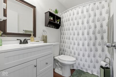 7435 Bluebird Court Indianapolis IN 46254