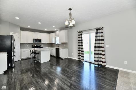 8404 Penbrooke Place Indianapolis IN 46237