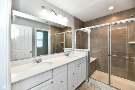 8404 Penbrooke Place Indianapolis IN 46237