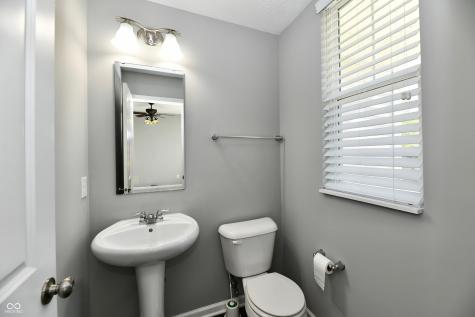 8404 Penbrooke Place Indianapolis IN 46237